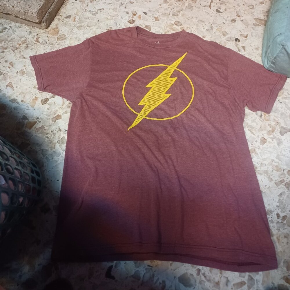The Flash Men's Short Sleeve Tee XL Maroon & Yellow
